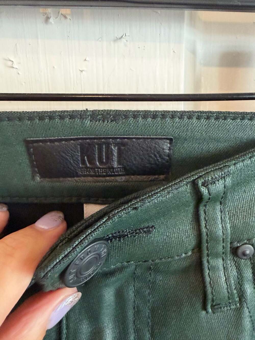 Kut From The Kloth Kelsey Jeans Coated Green Kick Flare NWT - Picture 6 of 8